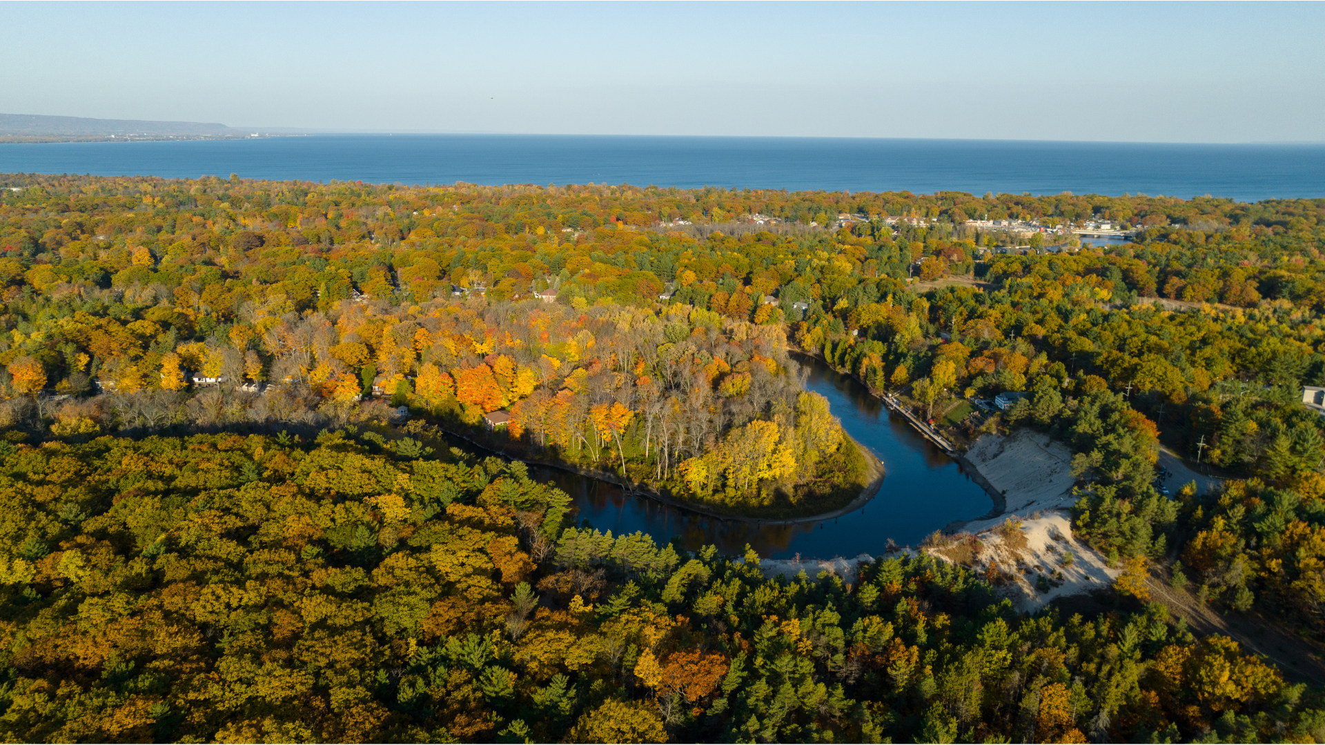 Aerial photo of the Nottawasaga River in autumn
